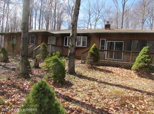 211 Ridge Rd, Pocono Lake, PA 18347