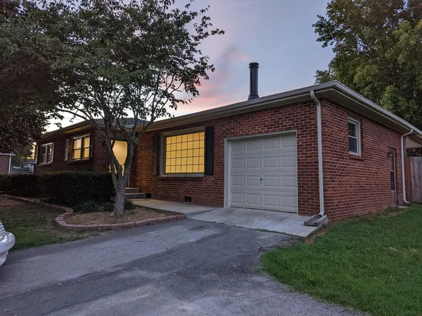 302 Mitchell Ave, Smyrna, TN 37167