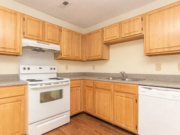 Greens of Pine Glen Apartments