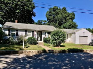 50 Windsor Park Dr, Coventry, RI 02816