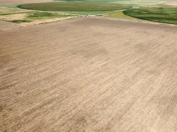 N Highway 25 Rd #8, Ulysses, KS 67880