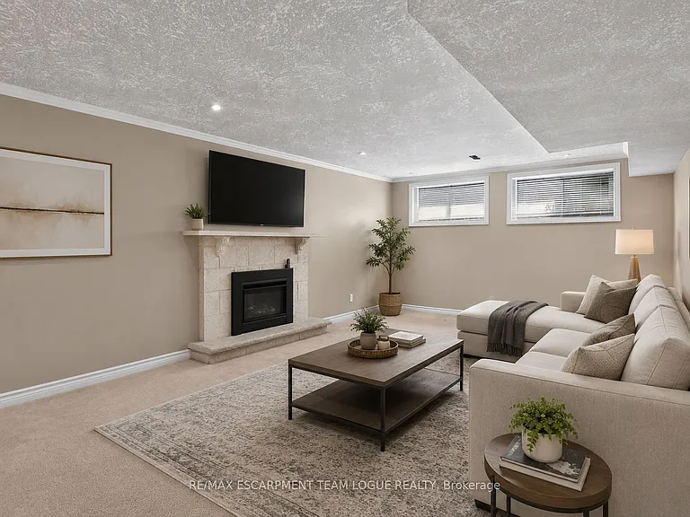 1444 Paddington Ct — Photo 26