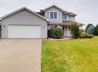 5218 Cervantes Dr, Ames, IA 50014