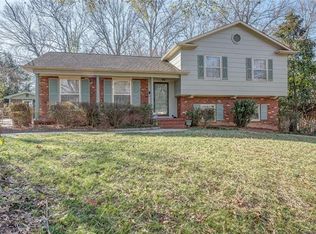 1411 Nottingham Dr, Gastonia, NC 28054