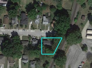 523 & 525 Maple St, Neosho, MO 64850