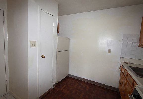 3rd image of 94 Mac Dougal St #2