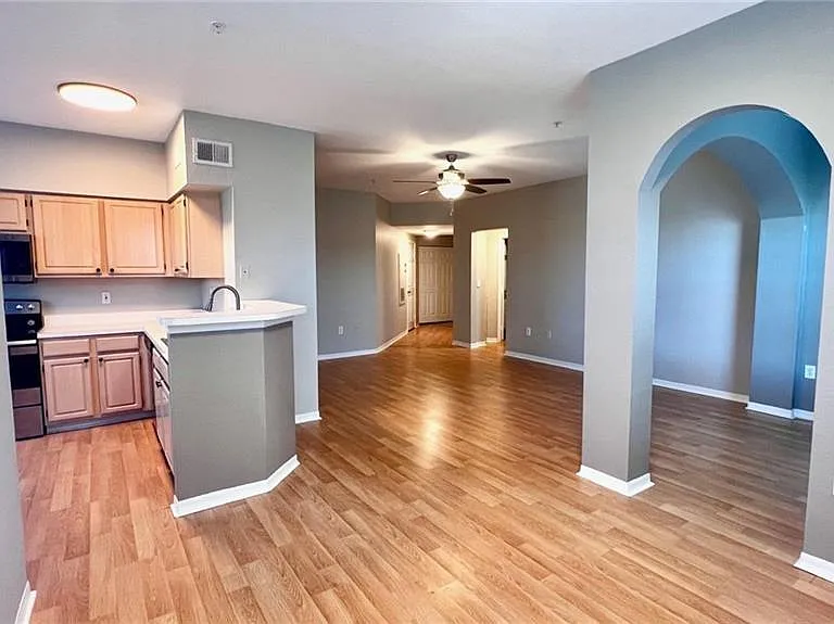 23520 Walden Center Dr #308 — Photo 6