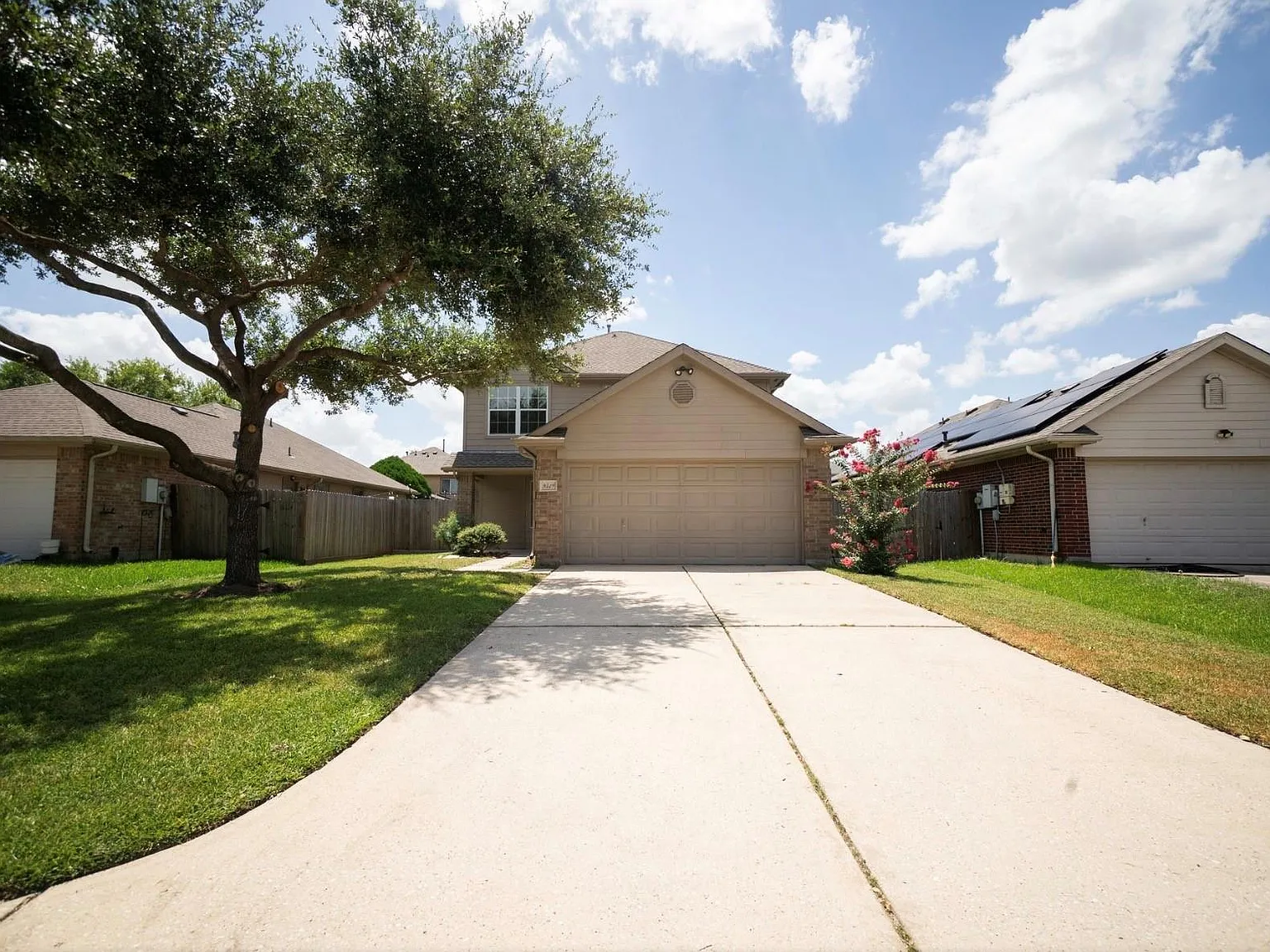 3 bed, 3.0 bath, 1700 sqft, $2,000 — Photo 3