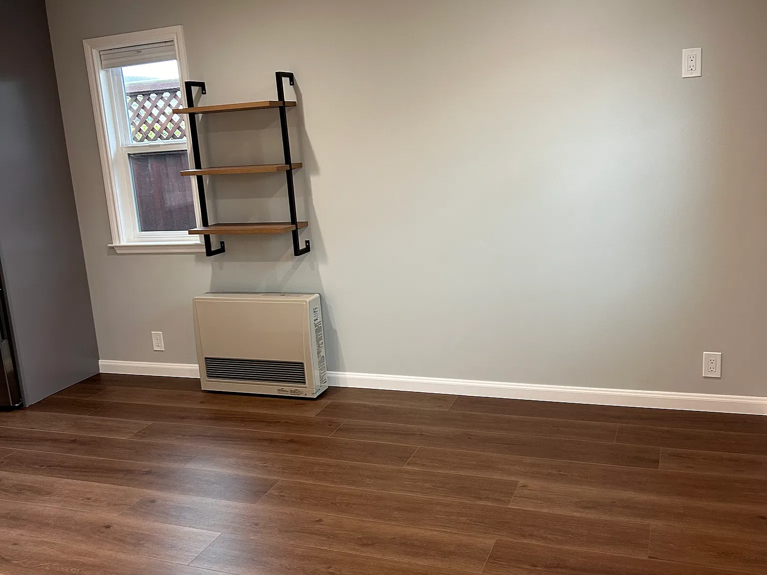 1 bed, 400 sqft, $3,000 — Photo 2