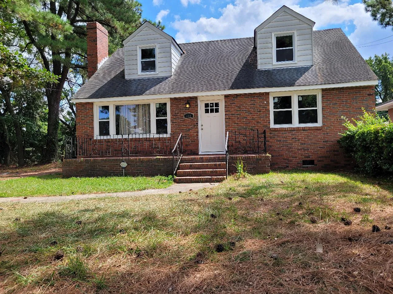 4 bed, 1841 sqft, $2,400 — Photo 1