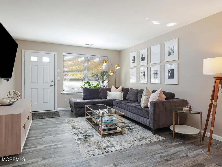 207 Harvest Way — Photo 6