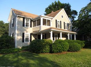 31 Gardner St, Manchester, CT 06040