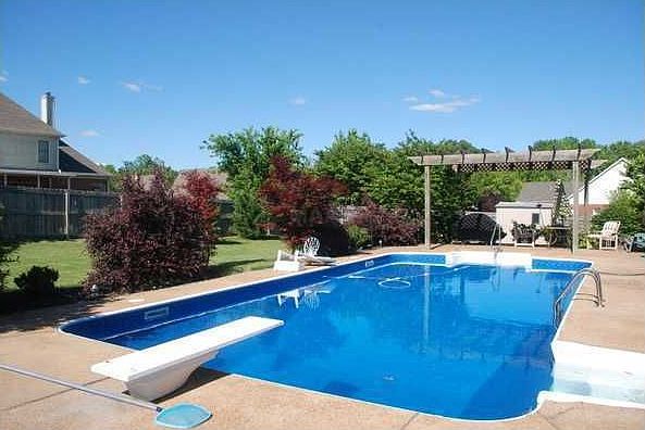 8950 Buckstone Cv, Cordova/Appling, TN 38018