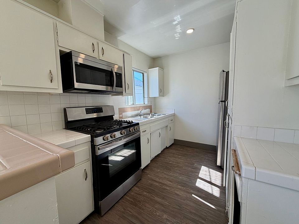 1st image of 3431 Keystone Ave #17008157