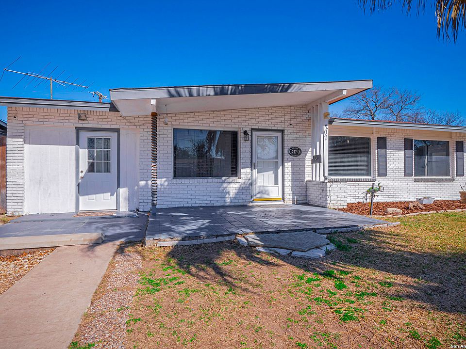 1st image of 207 GILBERT LN