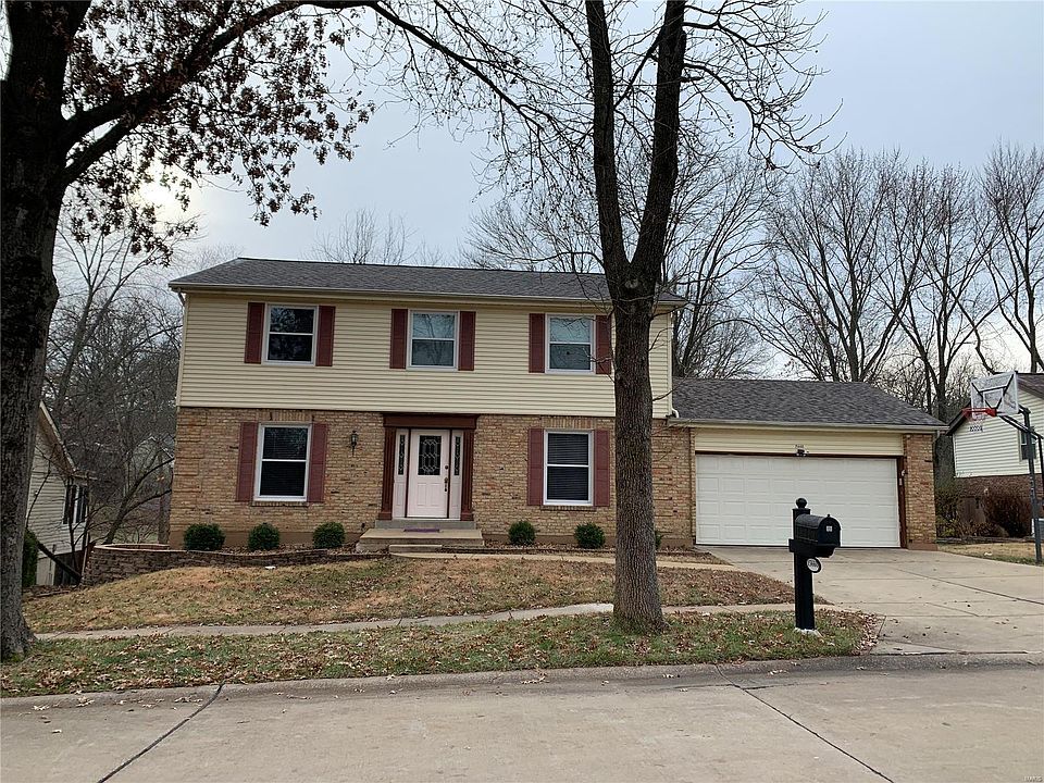 1st image of 15660 Summer Lake Dr