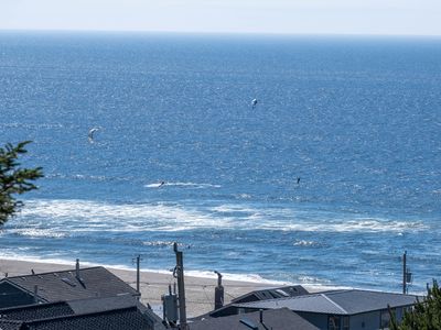 2044 NE 66th St, Lincoln City, OR, 97367