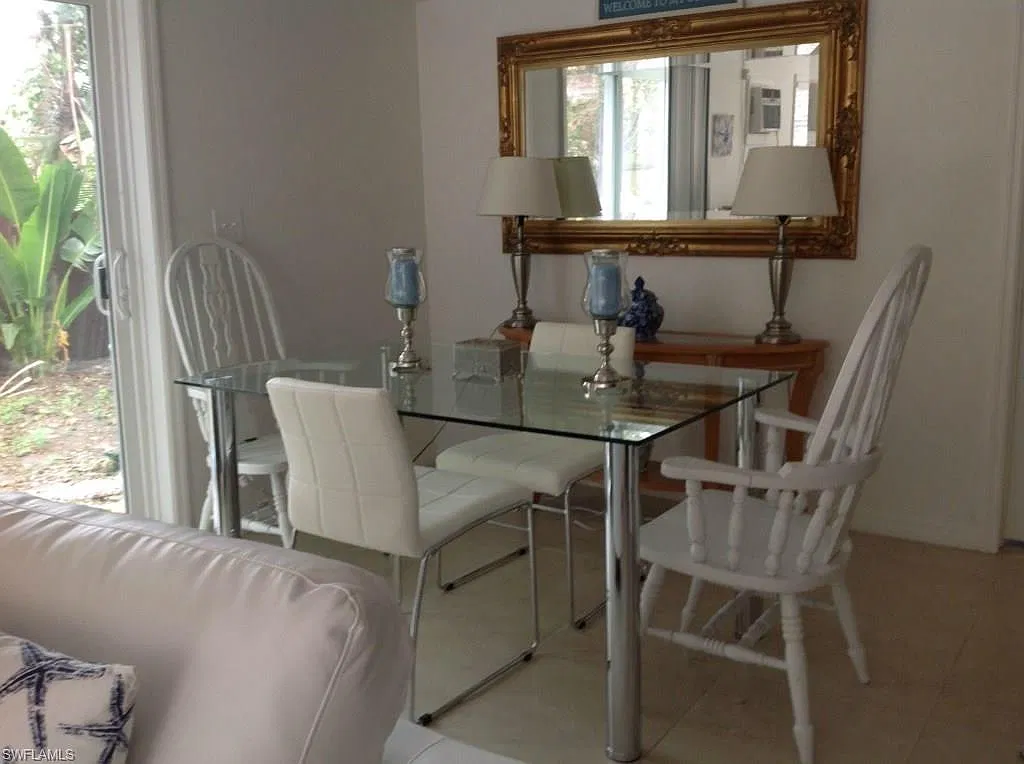 3 bed, 2.0 bath, 1100 sqft, $2,200 — Photo 1
