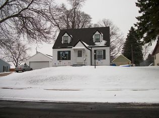242 S 16th Ave, West Bend, WI 53095