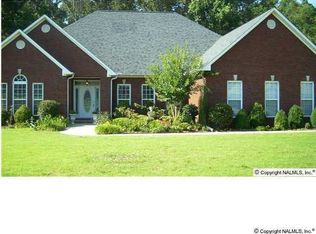 307 Fieldcrest St SW, Hartselle, AL 35640