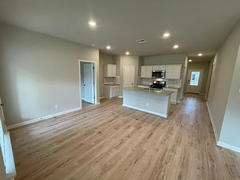 44007 Covington Rdg — Photo 8