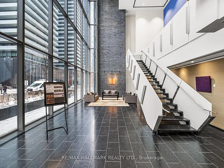 33 Charles St E #2908 — Photo 3
