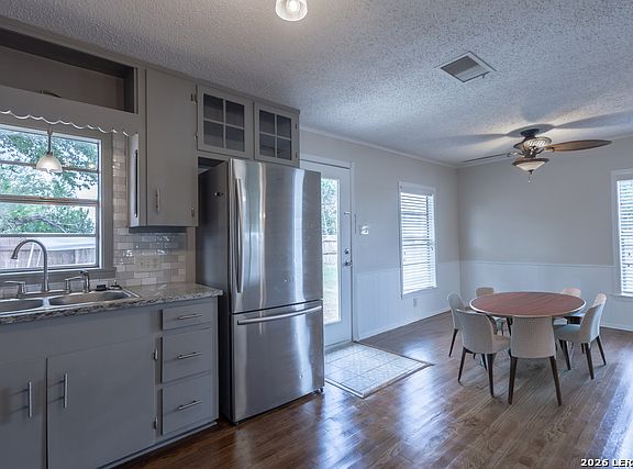 5th image of 701 Horace Howard Dr APT A