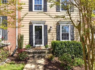 2425 Windbreak Dr, Alexandria, VA 22306