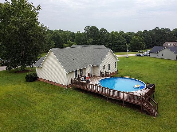 5th image of 210 Barley Dr