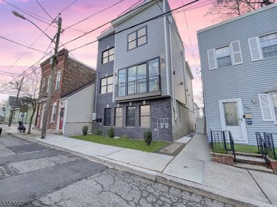 285 Lembeck Ave, Jersey City, NJ, 07305