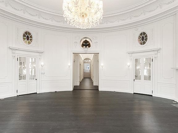 5th image of 409 Commonwealth Ave #B