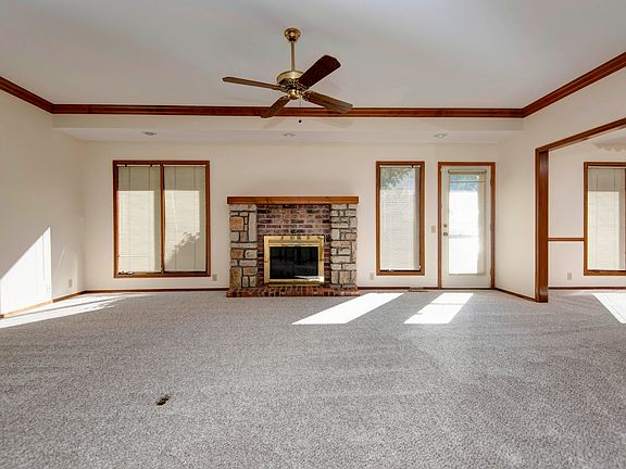 4th image of 520 W Greenwood Street