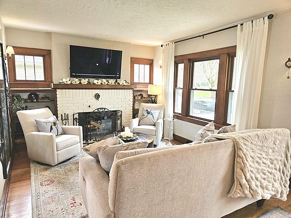 5th image of 112 Elmwood Pl