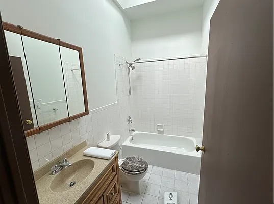 Rented by Douglas Elliman | media 18