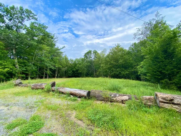 370 County Road 10, Corinth, NY 12822