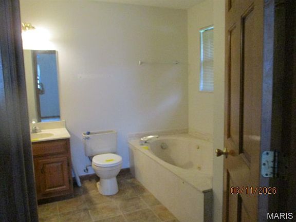 3rd image of 113 Rose Marie Dr