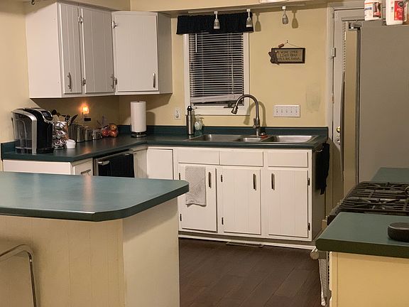 2nd image of 5 Rushton Dr