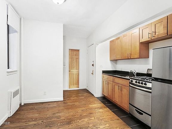 5th image of 29 Jones St APT 2C
