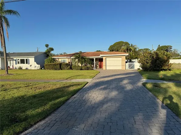 6034 Bayou Grande Blvd NE, Saint Petersburg, FL 33703