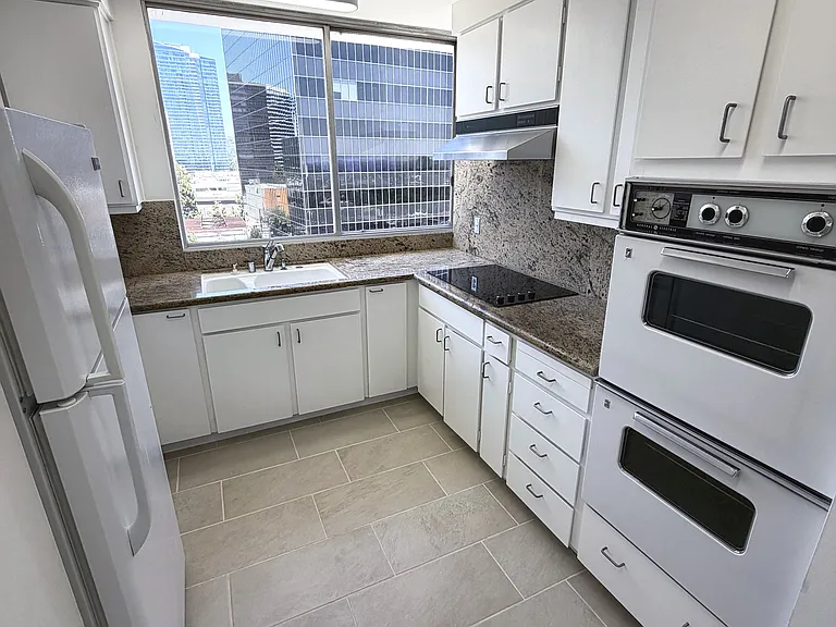 2160 Century Park E #1101 — Photo 10