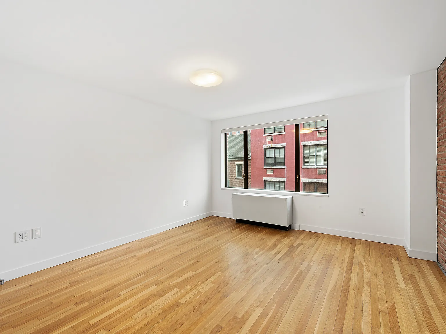 259 West Tenth Street — Photo 3