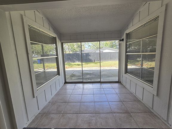 3rd image of 6601 W Pelican Ln