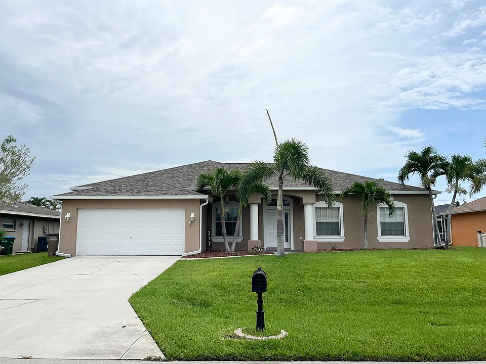 317 SE 16th Pl