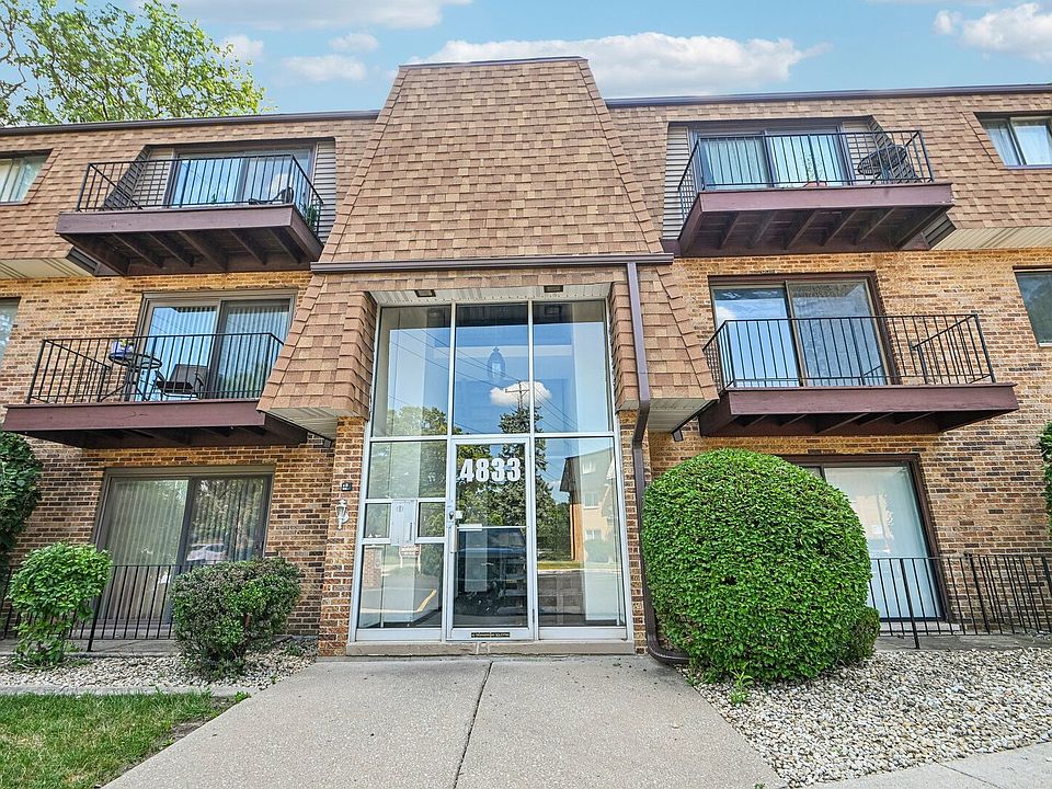 1st image of 4833 W 109th St APT 203