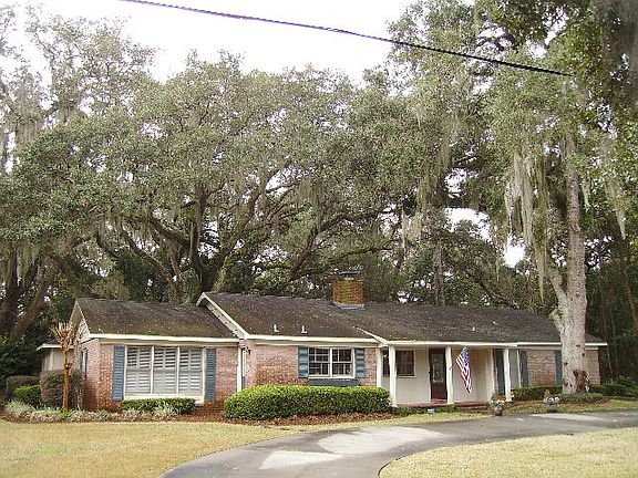 2nd image of 217 Hermitage Way