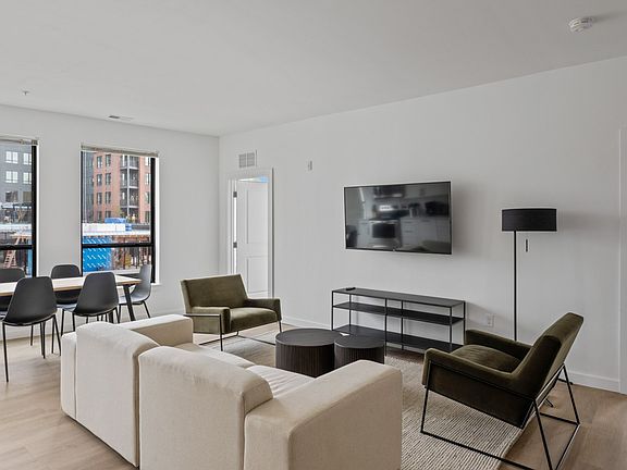 5th image of 1155 Dahlia St NW #5B-4Ba-1603Sqft