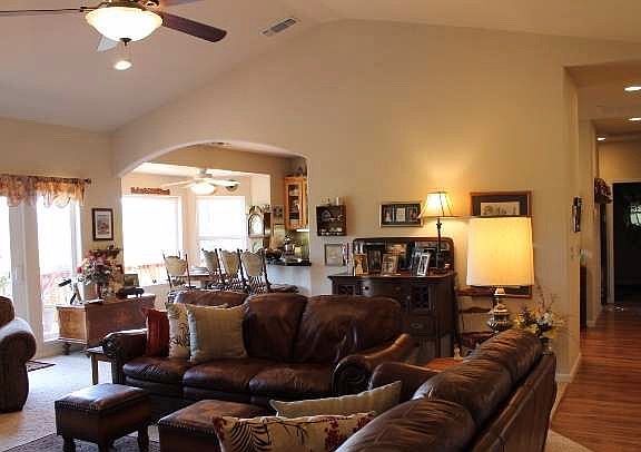 5th image of 14124 Stanton Cir
