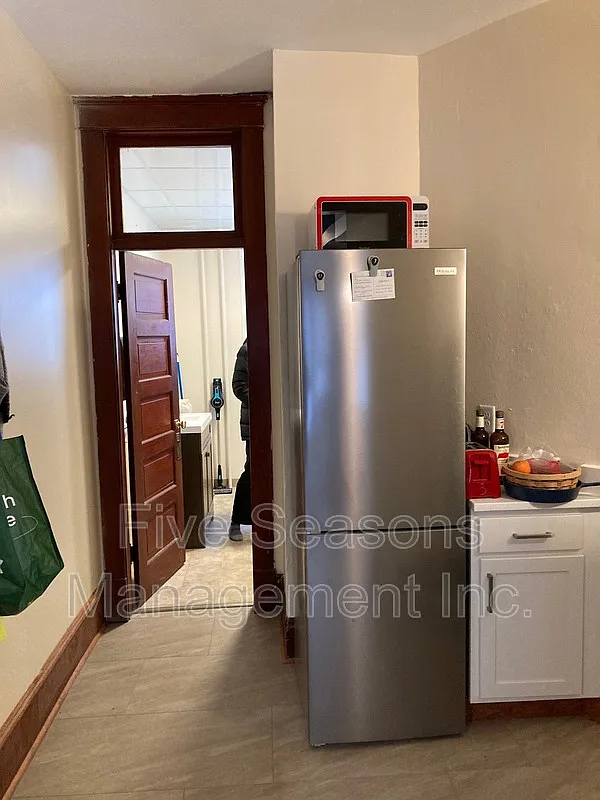1 bed, 1.0 bath, 800 sqft, $1,600 — Photo 4