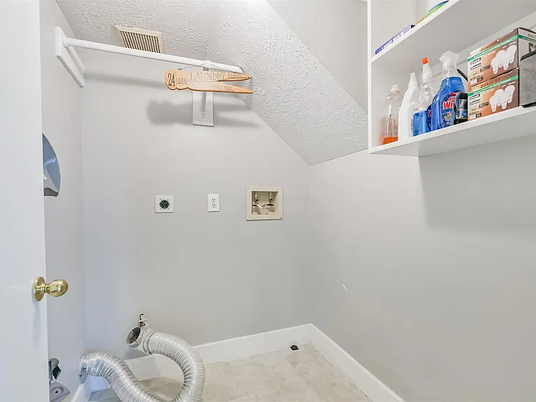 1623 Stonehaven Village Cir — Photo 15