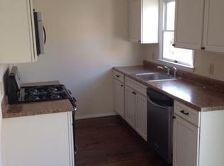 90 Parker St, Manahawkin, NJ 08050
